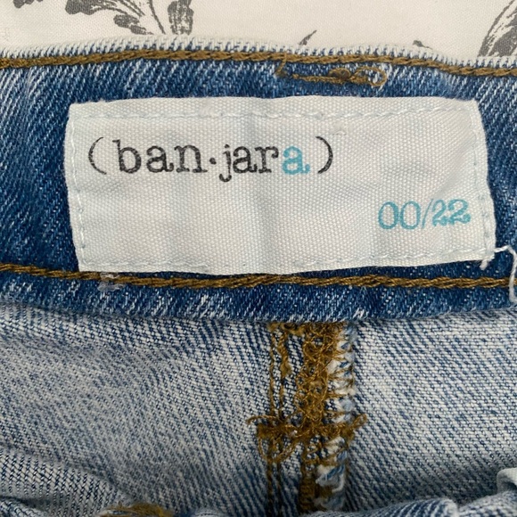 Banjara Jean Shorts Distressed Frayed Size 00/22 - Picture 6 of 6